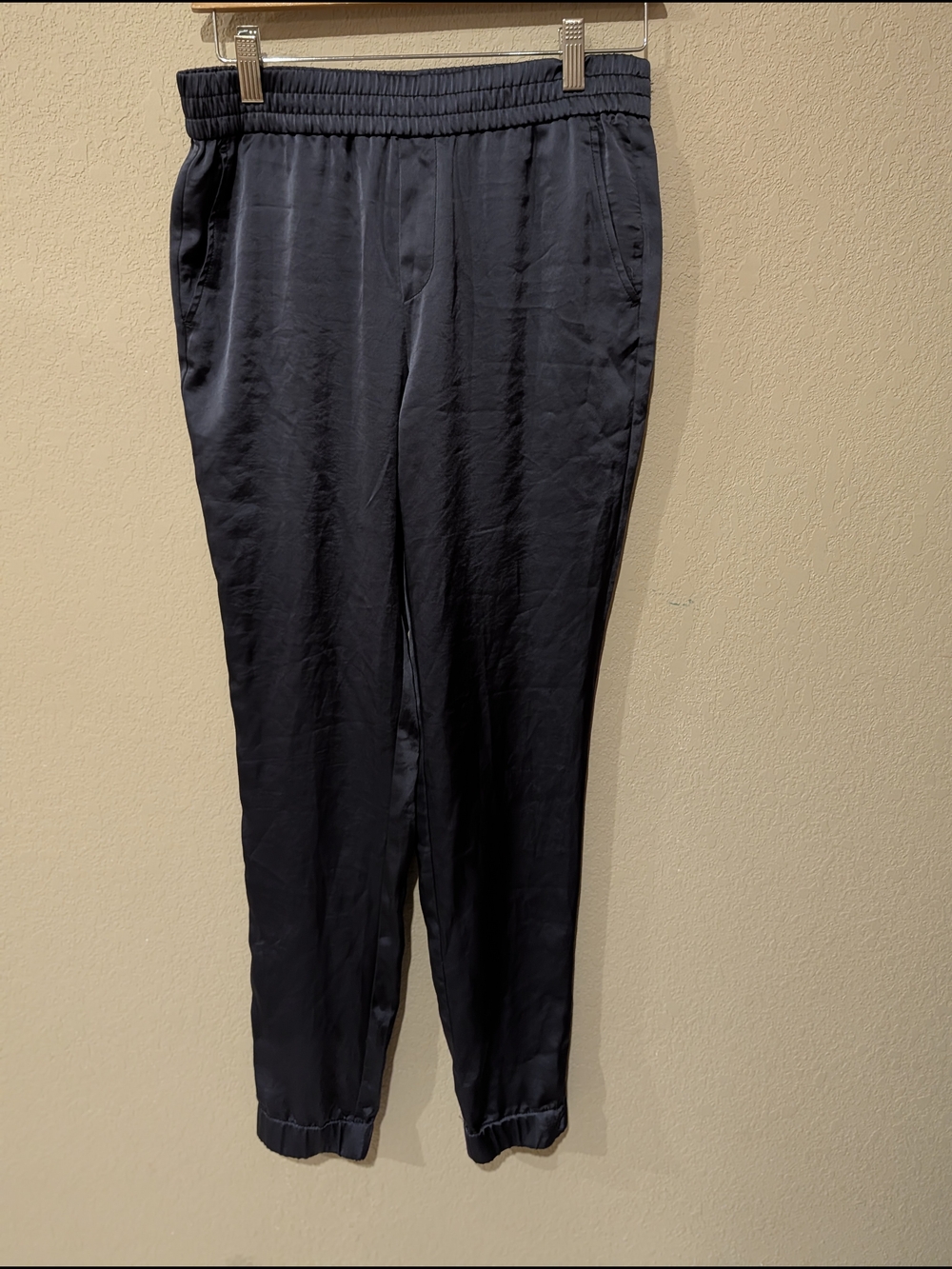 Banana Republic Women's Black Elastic-Waist Joggers